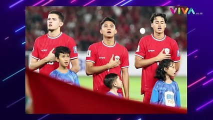 Justin Hubner Nyanyi Lagu Indonesia Raya di Kandang Wolves