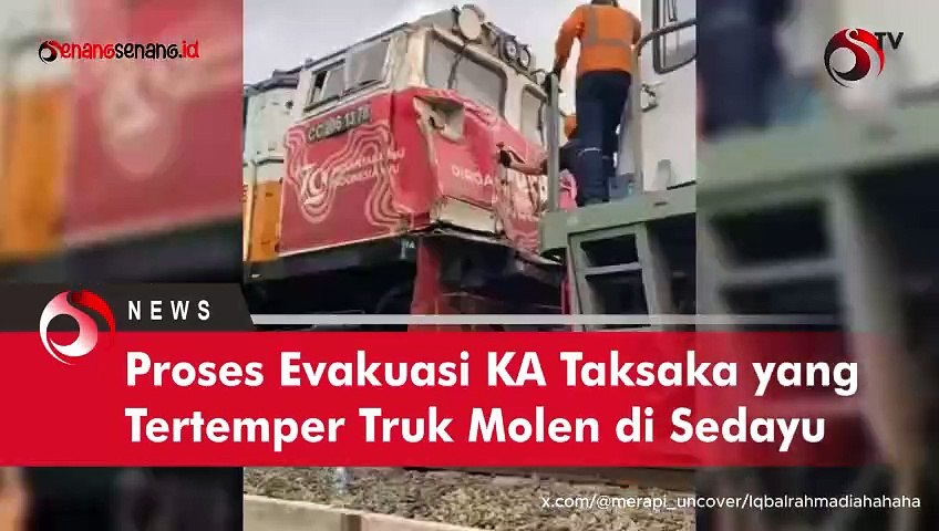 Proses Evakuasi KA Taksaka yang Tertemper Truk Molen di Sedayu