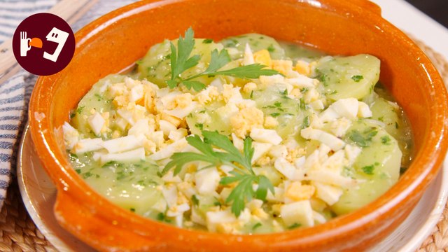 PATATAS en SALSA VERDE y HUEVO DURO al estilo de la abuela: la receta vasca que no te puedes perder