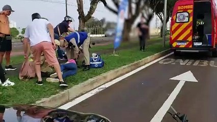 Adolescente fica ferida ao ter patinete elétrico atingido por Renault Clio no bairro São Cristóvão