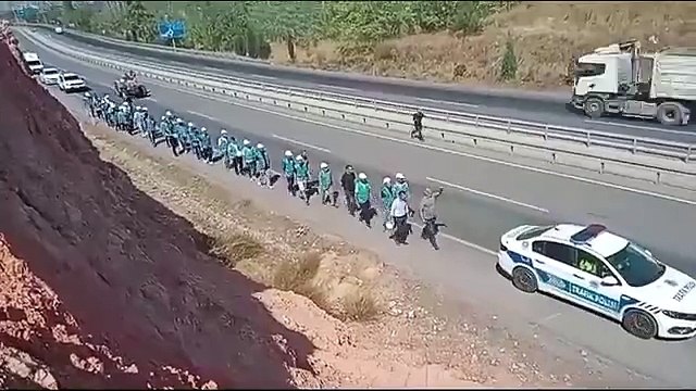 AKP'li vekilin madeninde çalışan işçiler Soma'dan Ankara'ya yürüyüş başlattı
