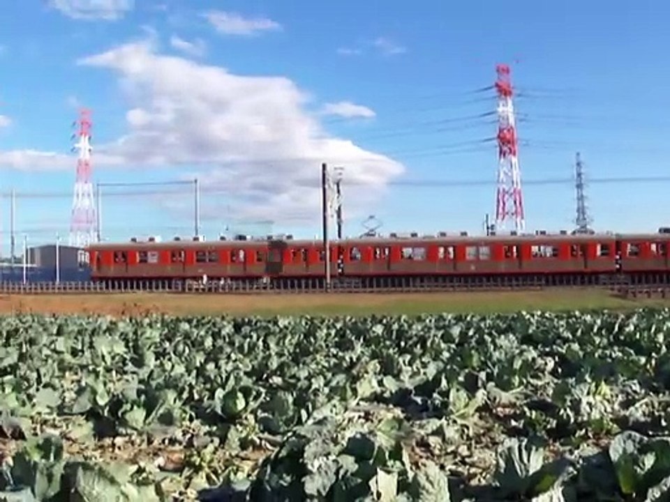 2023年に640×480(VGA)で撮影した東武野田線(8000系)