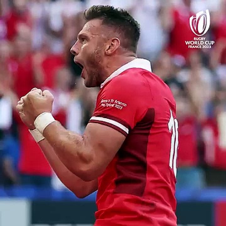 Dan Biggar will be signing copies of his biography The Bigger Picture