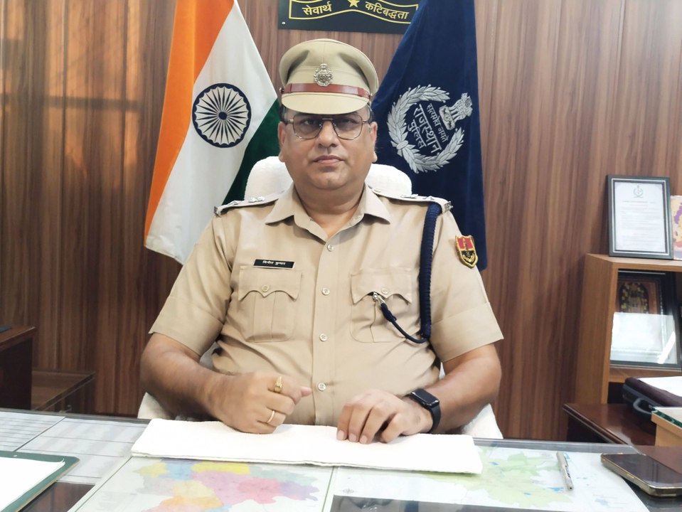 नवनियुक्त जिला पुलिस अधीक्षक विनित कुमार बंसल से पत्रिका की खास मुलाकात,
