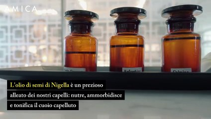 Olio di nigella: il condimento perfetto per i capelli grassi