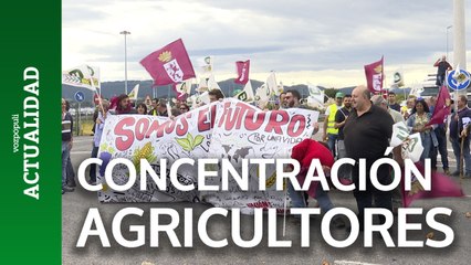 Los agricultores vuelven a las carreteras en Santander en señal de protesta