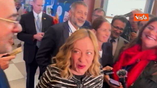 Meloni scherza sulla sua passione per Micheal Jackson: Faccio il moonwalking? Non so' capace