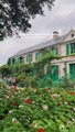 Un de plus beaux villages de France à ne pas louper ! ✨    Découvrez la fondation de Claude Monet ainsi que le somptueux village où il se trouve !    Tous nos bons plans à retrouver en bio ! ❤️‍   Abonne-toi au Petit Mauda pour plus d'inspiration