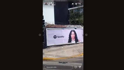 El afiche de Lali Espósito que luego vandalizaron en Palermo