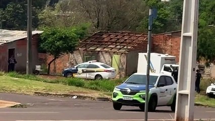 Achado de cadáver mobiliza equipes da Polícia Científica no bairro Periolo
