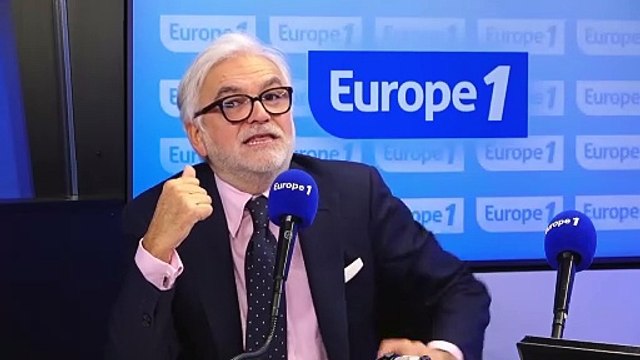 Pascal Praud se moque des discours des ministres en évoquant des émissions de télé-réalité