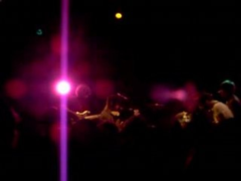 Foals @ Paris (Trabendo) Cassius