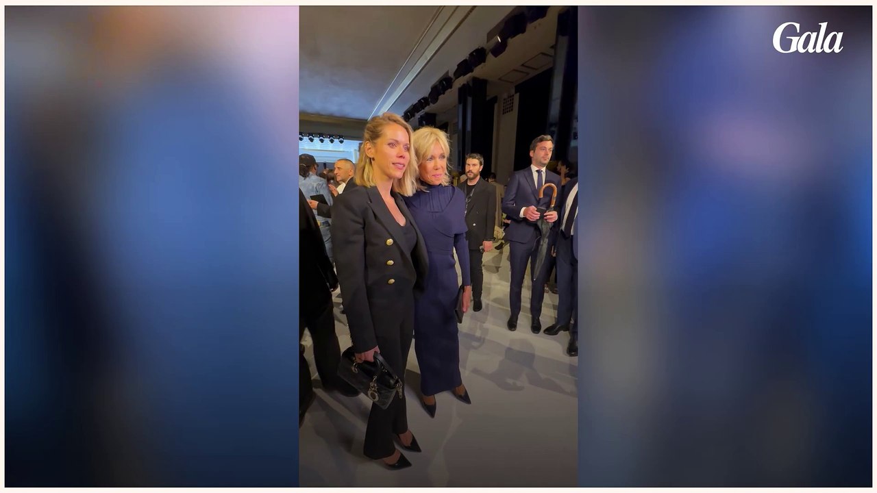 VIDEO GALA - Brigitte Macron et Tiphaine Auzière complices : sortie mère-fille au défilé Balmain
