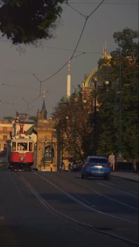 LES PLUS ICONIQUES tramways de Prague