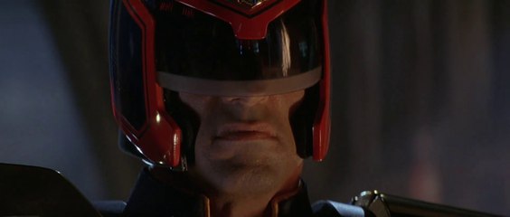 O Juiz (Judge Dredd) (Filme 1995 Dublado)