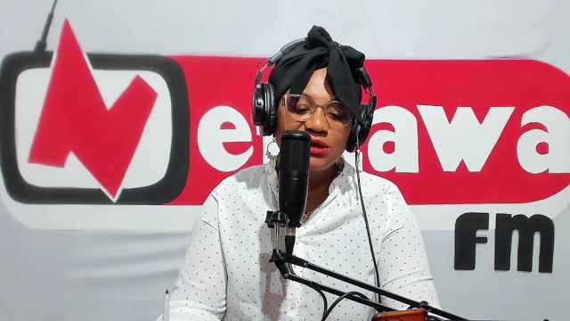 دوز : الدورة 8 لمهرجان دوز الدولي للشعر الشعبي تفاصيلها مع مدير المهرجان عز الدين بالطيب