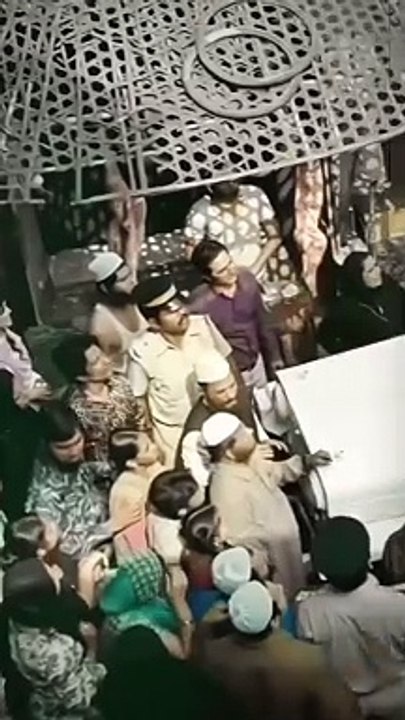 sarkar khud chal kar aaya hai