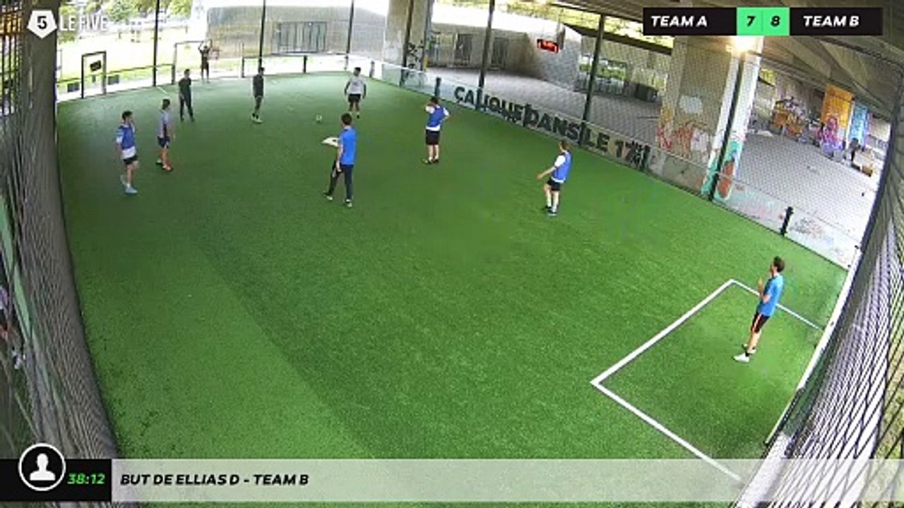 But de Ellias D - Team B