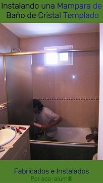 ¿Cansado de LIMPIAR el suelo del BAÑO después de cada DUCHA? ¡Nuestras MAMPARAS de CRISTAL TEMPLADO son la solución perfecta!