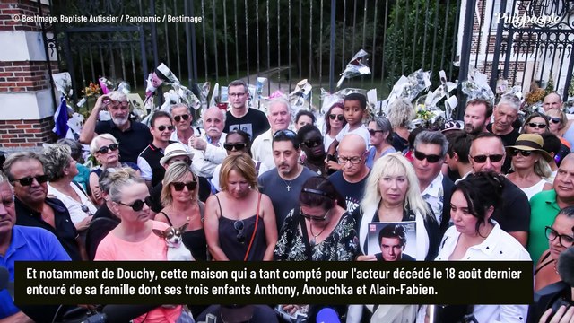 Poulet frites et pantoufles : Les week-ends d'Alain Delon à Douchy racontés par une ancienne et célèbre assistante