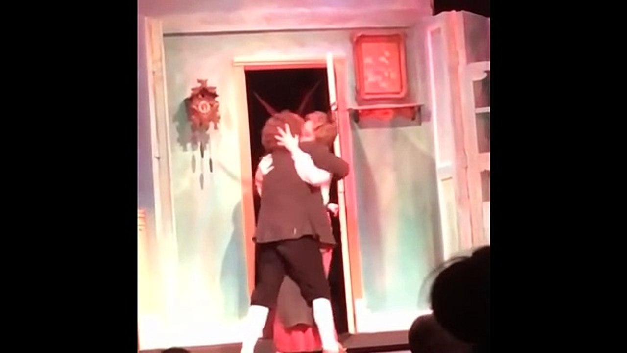 Stranger Things Cast  - Finn, Millie, Noah and Gaten CUTE AND FUNNY MOMENTS 2018 #6