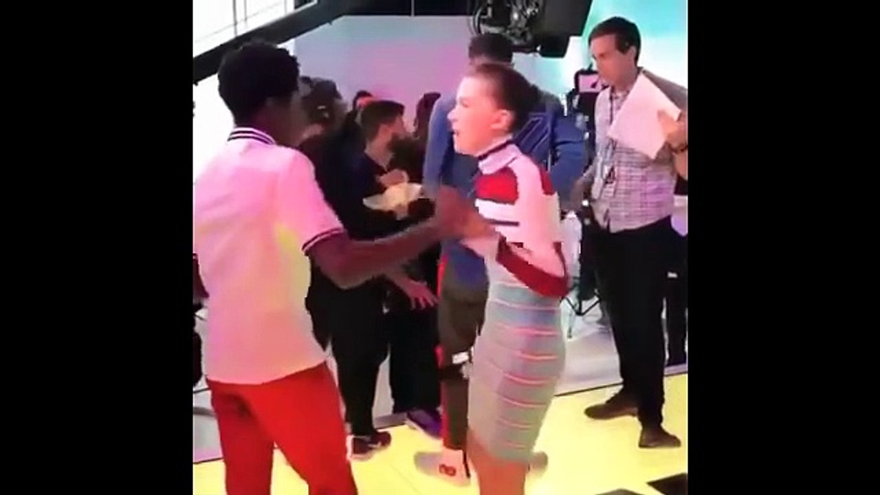 Stranger Things Cast  - Finn, Millie, Noah and Gaten CUTE AND FUNNY MOMENTS 2018 #7