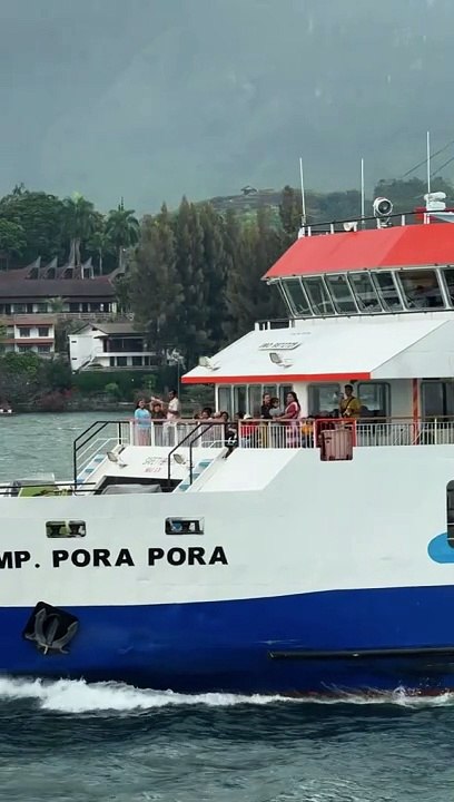 Absen dulu yang udah pernah naik Kapal ini! ☝️  #danautoba #backpackerjomblo