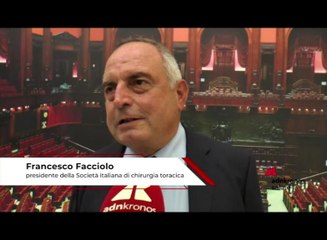 Tumori, Facciolo: “Fumatori 50enni soggetti a rischio”