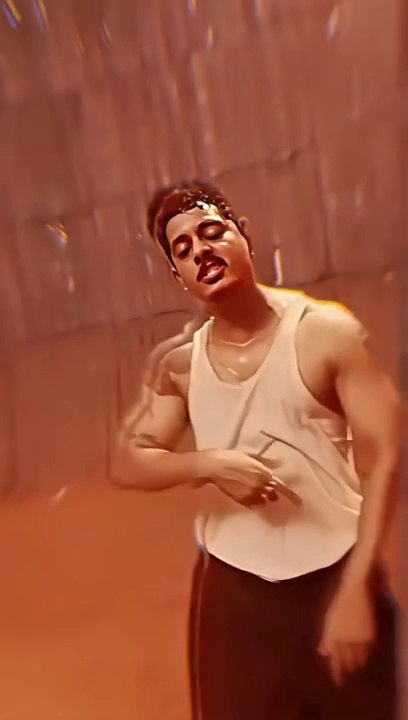 Hanumankind_-_Big_Dawgs___Ft._Kalmi___Shorts_edit___#shorts​_#hanumankind​_#yttrending​#short(480p)