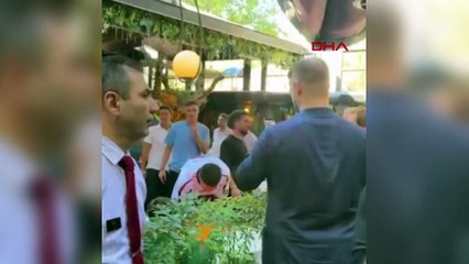 Muslera’dan takım arkadaşlarına yemek jesti