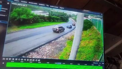 Cámara capta accidente en Valle de Ángeles