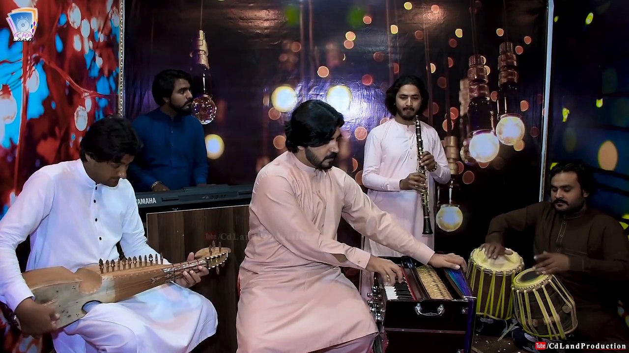 Da_Ghatey_Ghatey_Stargey____Asfandyar_Mommand___Cd_Land_Production[1]