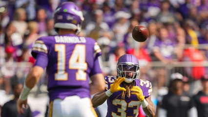 Sam Darnold Leads NFL in TDs, Vikings Crush Texans 34-7