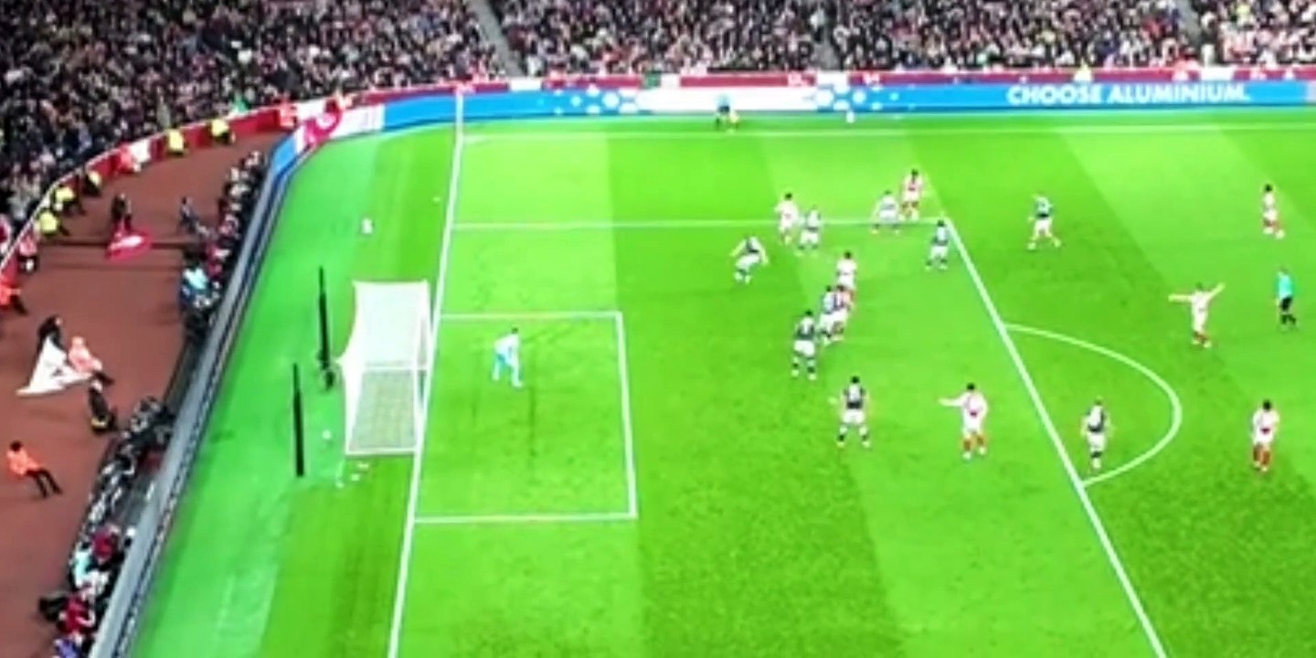 هدف رحيم ستيرلينج الاول مع ارسنال في بولتون وانديررز | Raheem Sterling's first goal for Arsenal against Bolton Wanderers