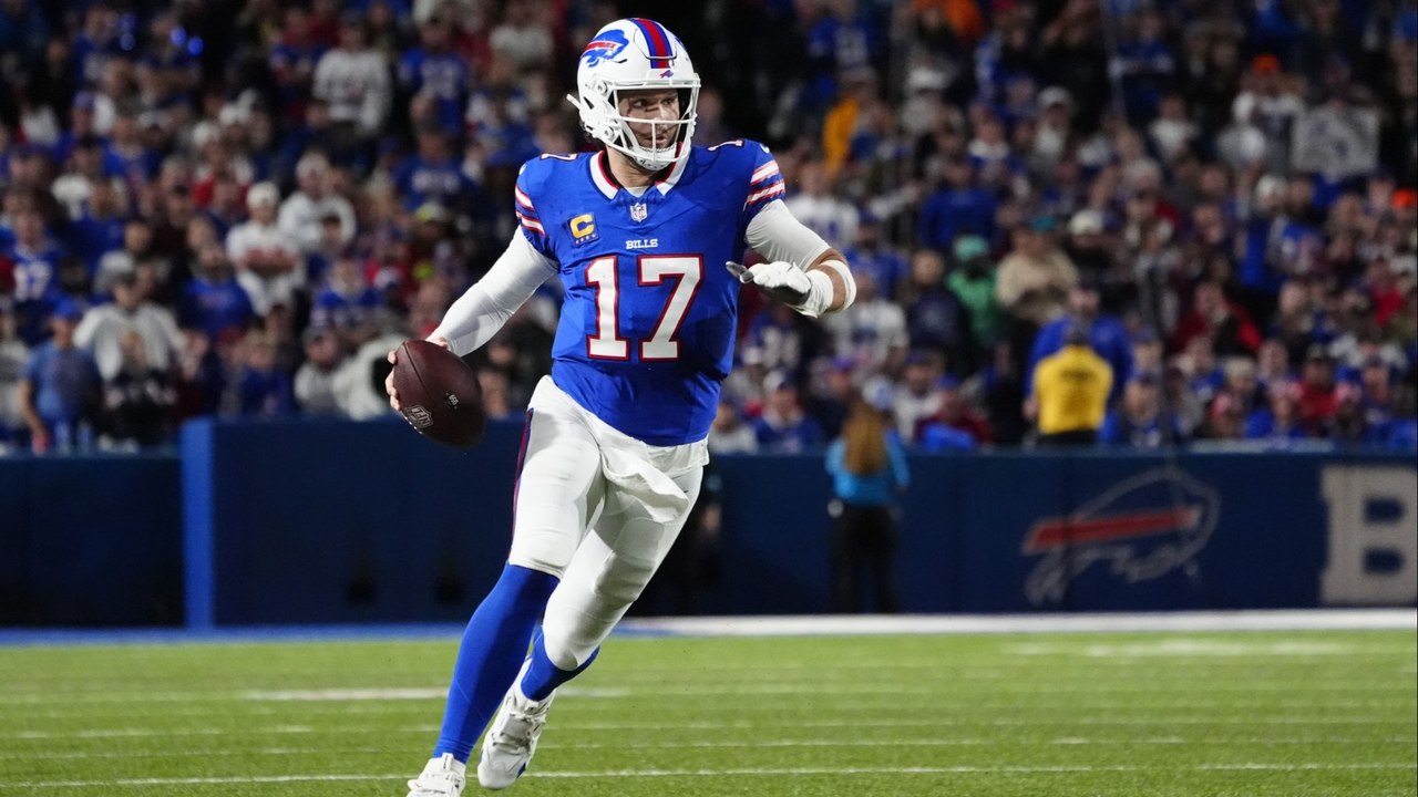 Josh Allen vs. Jim Kelly: Who's the Better Quarterback?
