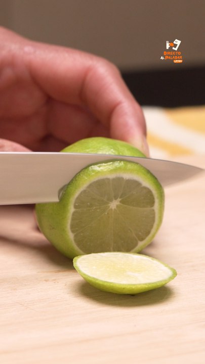 Así se afila un cuchillo con una taza
