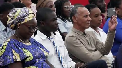 DIEGO MARTIN CORP AWARDS TOP SEA STUDENTS