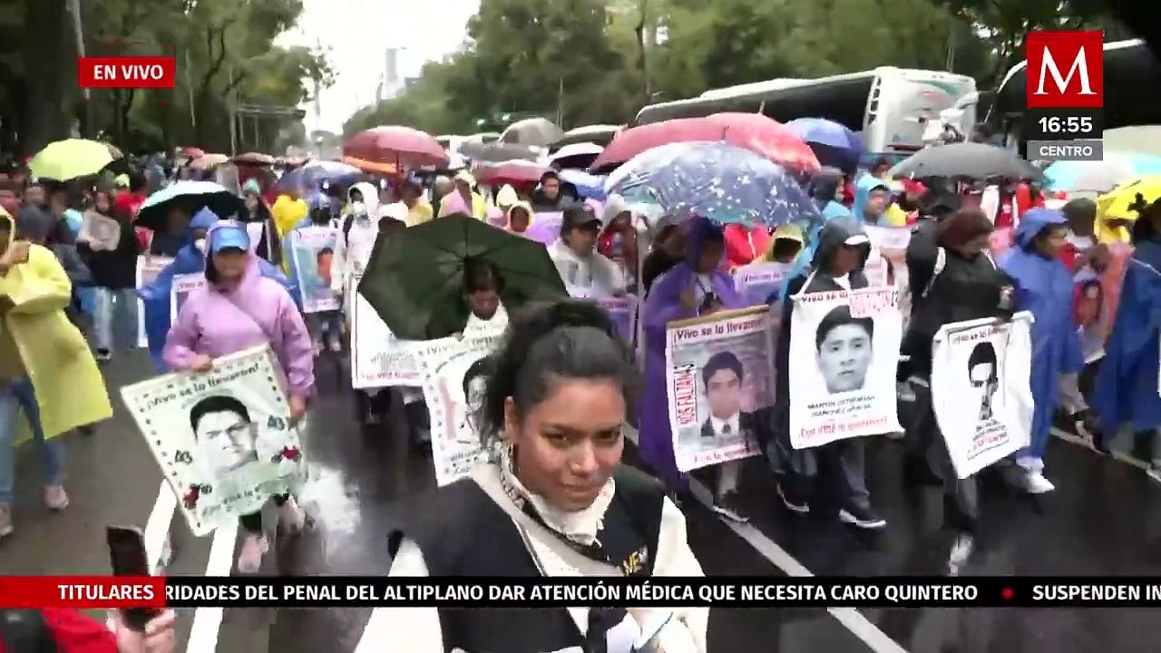 En CdMx, da inicio la marcha por la desaparición de los 43 normalistas ...