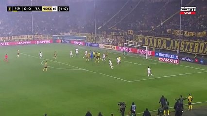 Festejos de Diego Aguirre en el Campeón del Siglo