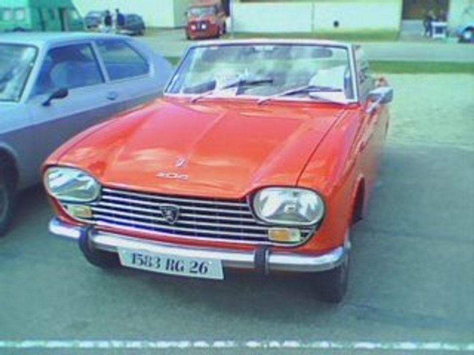 Voitures anciennes StMarcellin 04 2008