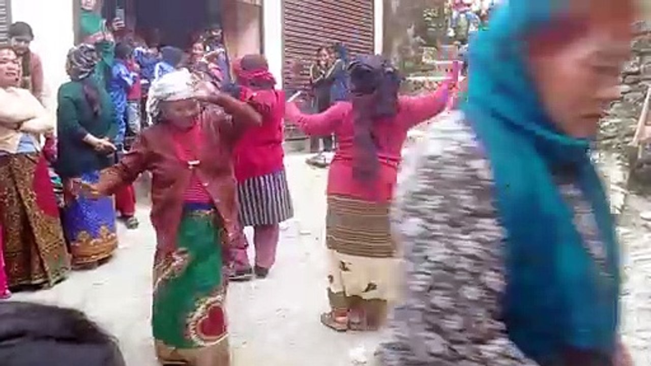 Women Dancing in Panchebaja | Marriage in Nepal | Nepalese Style Weddings |