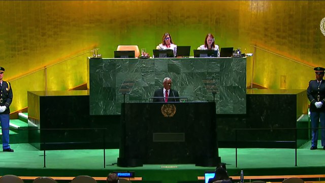 Prezidan KPT a Edgard Leblanc Fils kalifye dèt peyi Lafrans lan kòm yon enjistis istorik.