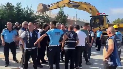 İstanbul- Avcılar’daki lunaparkın kaçak kısımları yıkılıyor -1