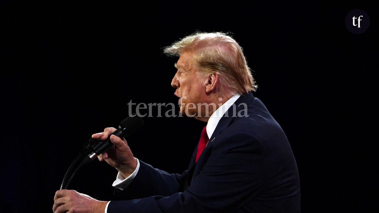 "J'aime les femmes, je veux qu'elles soient heureuses, qu'elles ne pensent plus à l'avortement", promet Donald Trump lors d'un discours lunaire