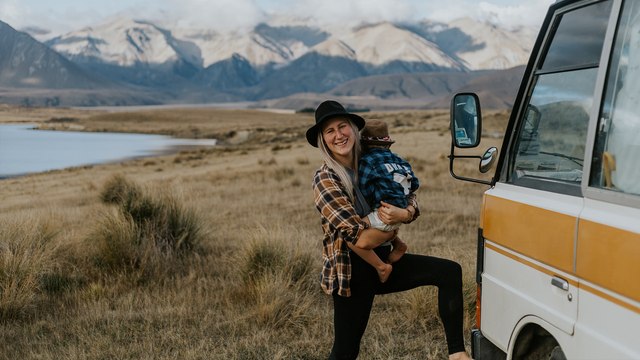 Solo mum travels NZ with her toddler - and lets him go climbing and hiking alone