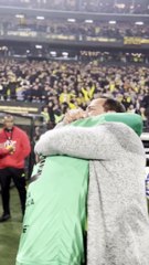 Las lágrimas y los abrazos de Washington Aguerre con Ruglio, Zaidensztat y Evaristo González