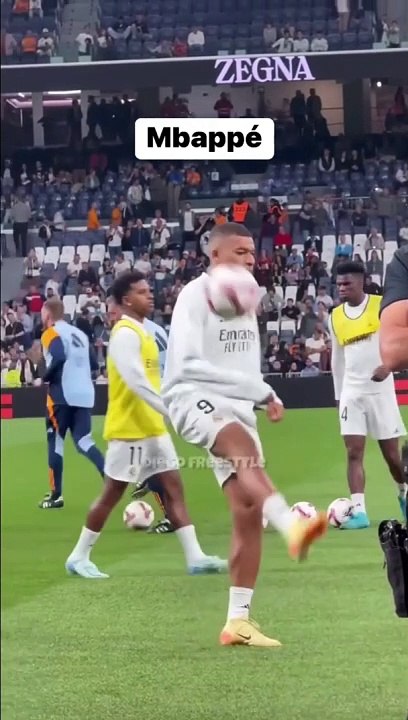 Mbappé réalise un mouvement incroyable à l'entraînement !