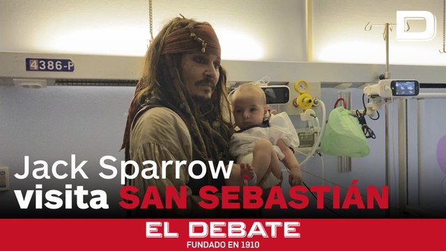 Johnny Depp se viste de Jack Sparrow para visitar a los niños en un hospital de San Sebastián