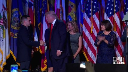 Trump Zelenski ile ipleri kopardı