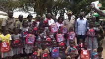 Région-Aboisso / Remise de kits scolaires aux enfants des pêcheurs à Adiaké